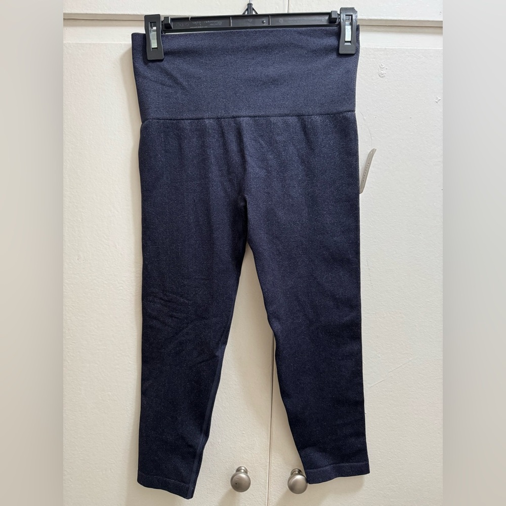 Soma denim crop slimming leggings 
New with tags